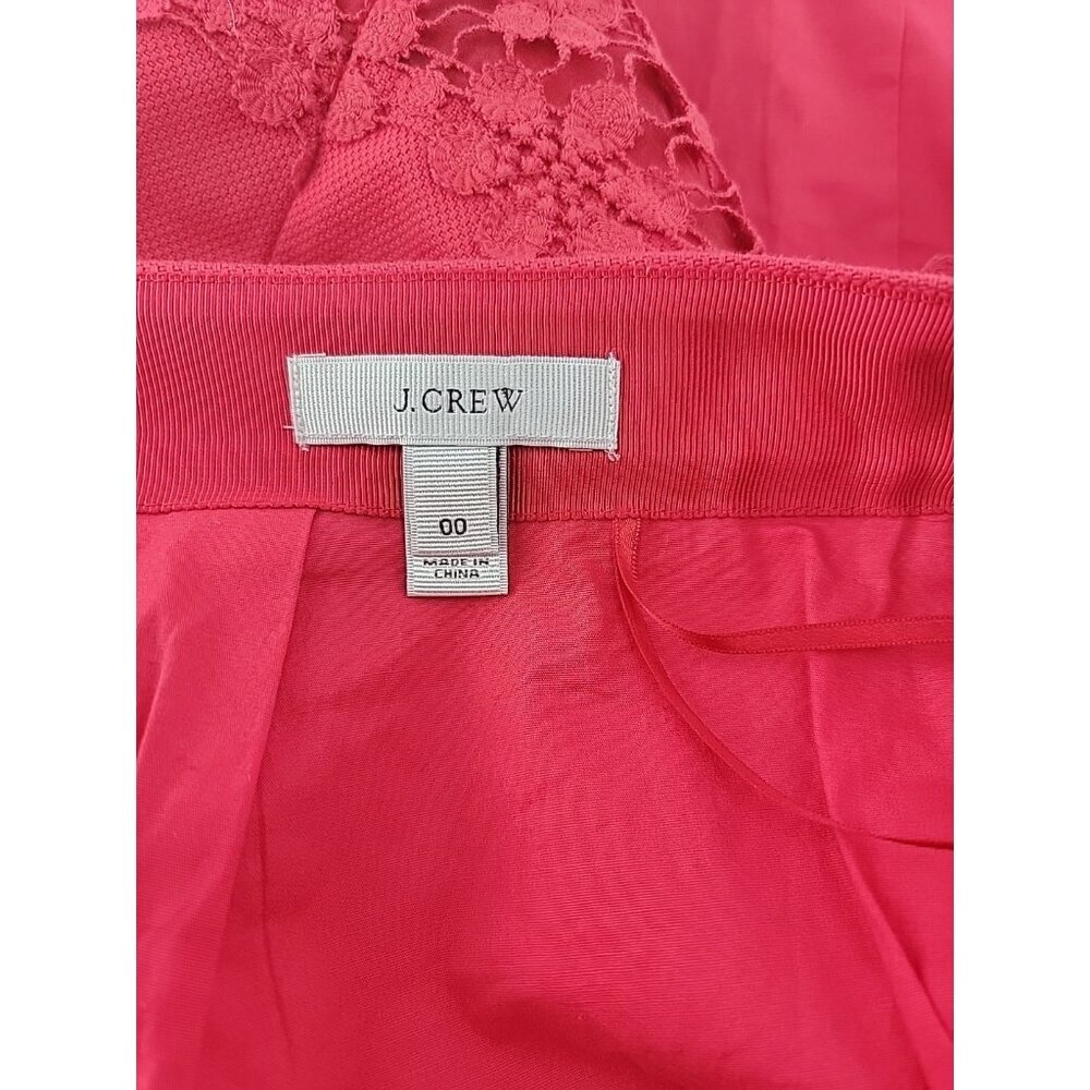 J. Crew Daisy Floral Crochet Lace Mini Skirt Size 00 Red Pink Emblished Preppy - Picture 10 of 11